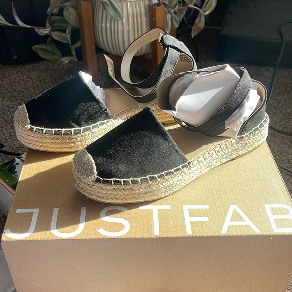 Shoedazzle Espadrille Flat - Picture 2 of 5